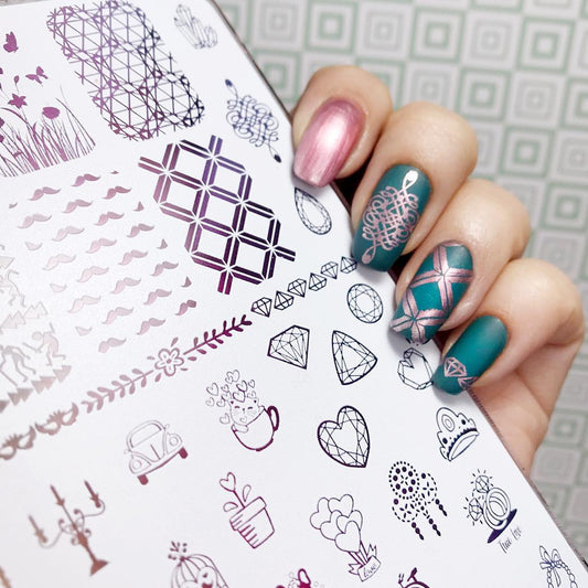 Pink Tuesday -  Oro Rosa - hlacosedora - Placa Stamping - Esmalte Stamping - Kit Stamping - cuidado manos - cuidado uñas