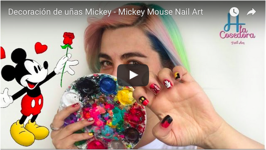 Decoración de uñas Mickey Mouse