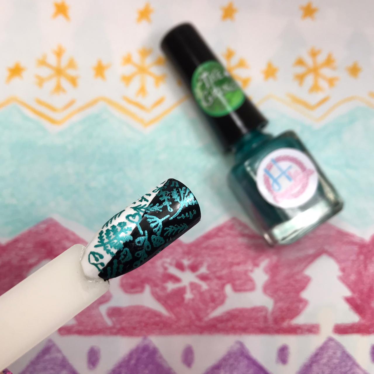 The Grinch - Verde Metálico - hlacosedora - Placa Stamping - Esmalte Stamping - Kit Stamping - cuidado manos - cuidado uñas